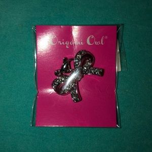 Silver bow dangle with crystals by Swarovski